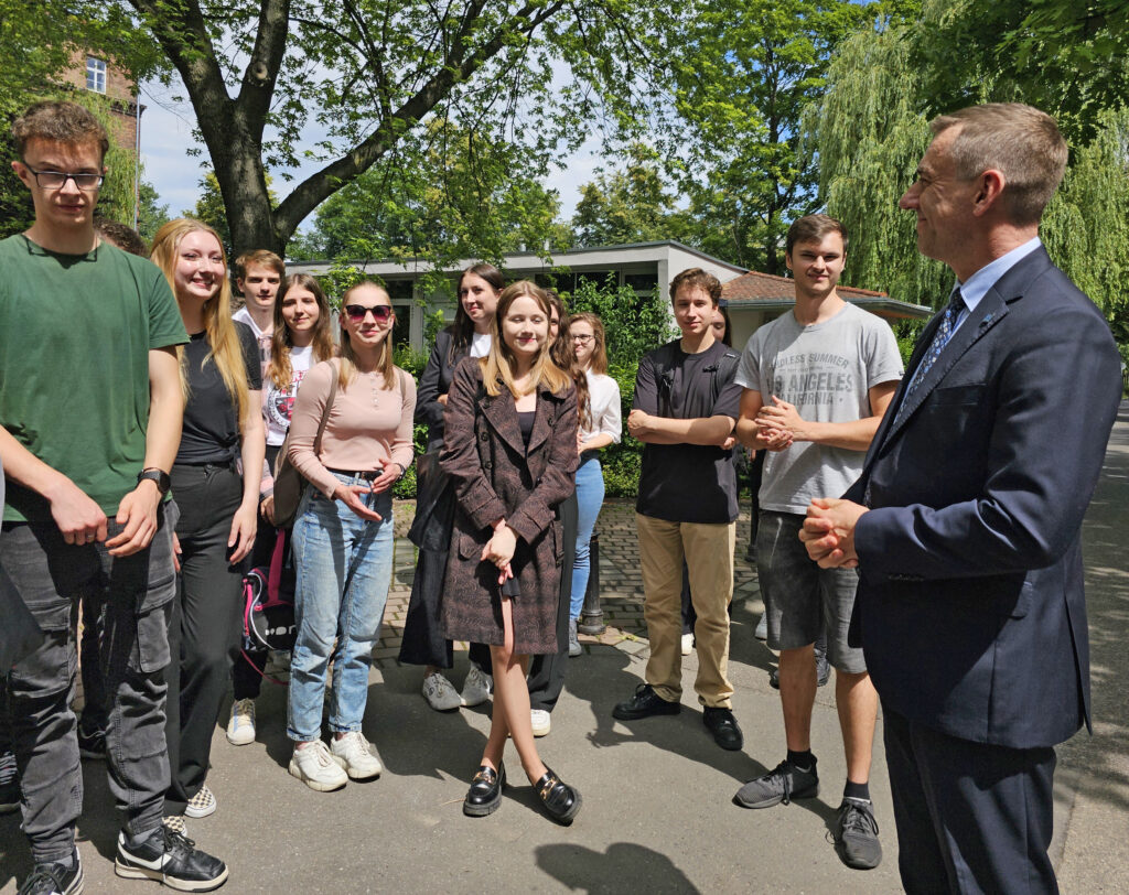 Liderzy I roku rozmawiają z rektorem PK prof. Andrzejem Szaratą